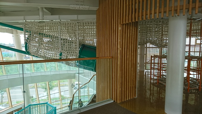 けやきホール_天井ネット