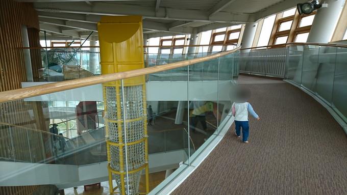 けやきホール_登ります5