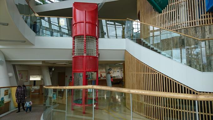 けやきホール_遊具1