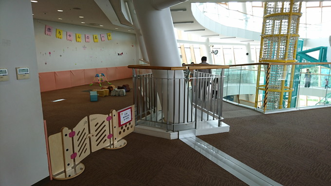 けやきホール_赤ちゃんのお部屋1