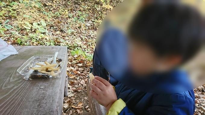 蔵王の鴫の谷地沼の紅葉_昼食2