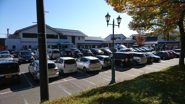 上杉神社（松が岬公園）の駐車場1