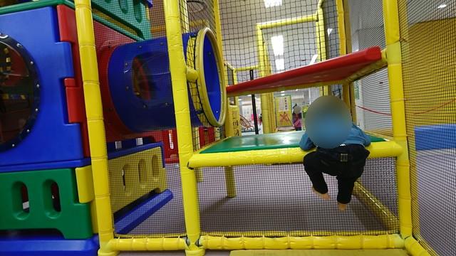 新庄市わらすこひろば遊びのひろばの大型遊具2