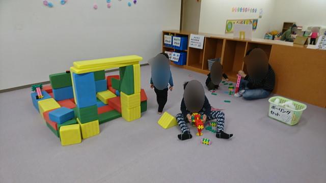 新庄市わらすこひろばの創作コーナー