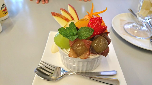 ハタケカフェ(HATAKE CAFE)で季プリン あら モードを注文