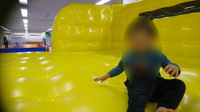 新庄市わらすこひろば遊びのひろばのジャンプ遊具2