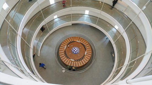 産業科学博物館らせん階段