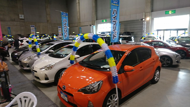 ビッグウィング新車中古車商談会（ネッツトヨタ）_中古車展示