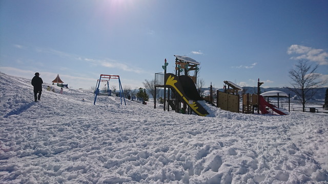 やまがた雪フェスティバルスノーランドの遊具広場1
