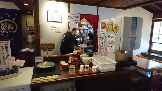 らーめんぬーぼう三代目-カウンターの様子