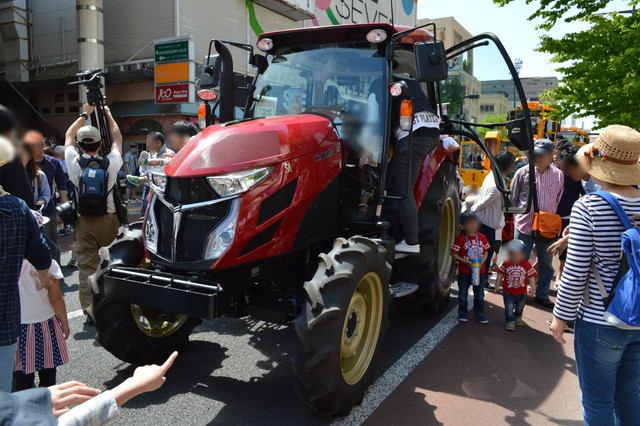 はたらく車大集合-トラクター