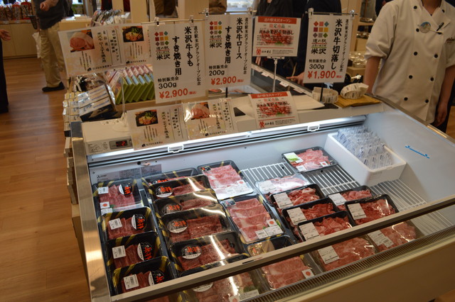 道の駅米沢-お土産コーナー-特産品販売所9