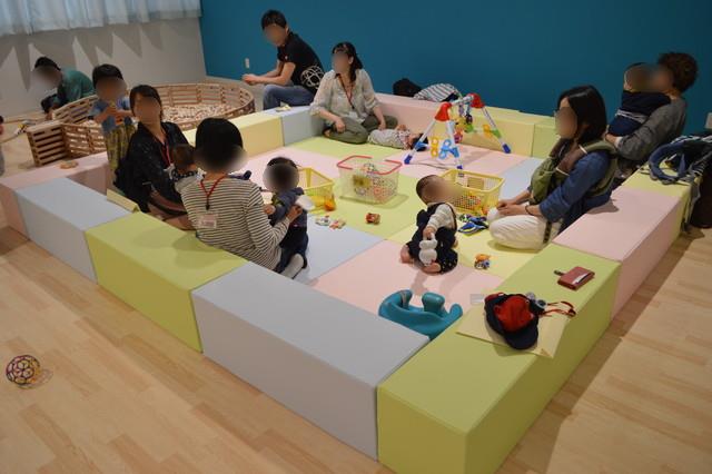 めんごりあ-０～２さいあそびば-ハイハイスペース