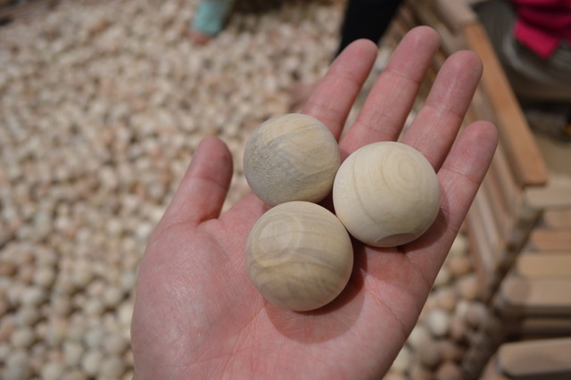 めんごりあ-０～２さいあそびば-木のプール2