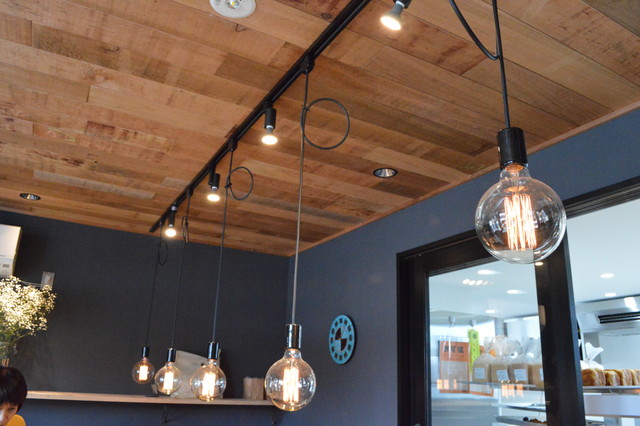 BAKERY-OBAL(ベーカリーオーバル)-天井