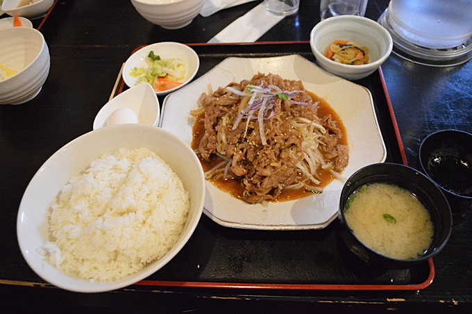 大盛り食堂わいわい亭_牛焼き定食1
