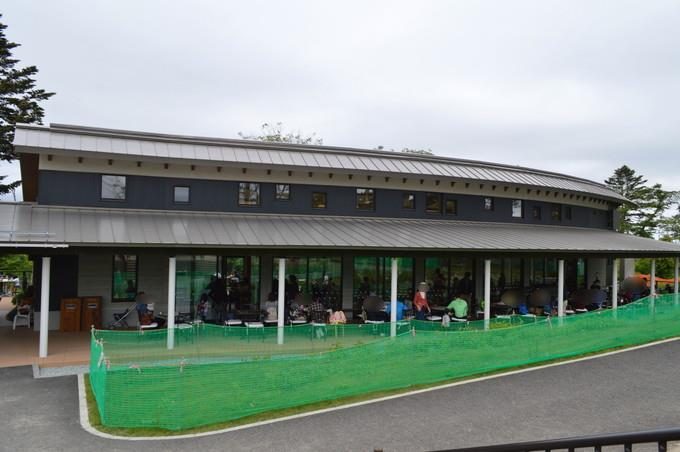 八木山動物園-ふれあいの丘-グーグーテラス-外観