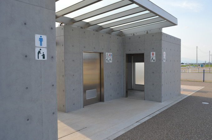 べにっこひろば-屋外-トイレ