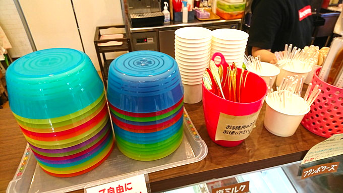 Ice cafe 弘水-赤塚製氷-おすすめサービス5-子ども用取り皿