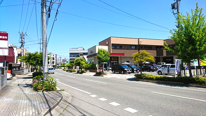 Ice cafe 弘水-赤塚製氷-道路から見える外観