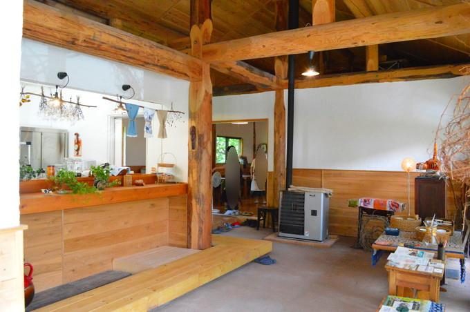 蔵王-おやまカフェ-店内の様子1-入口