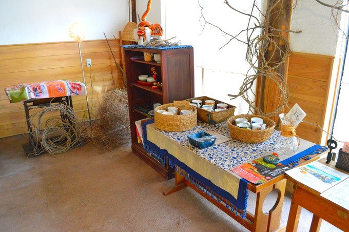 蔵王-おやまカフェ-店内の様子3-小物売場