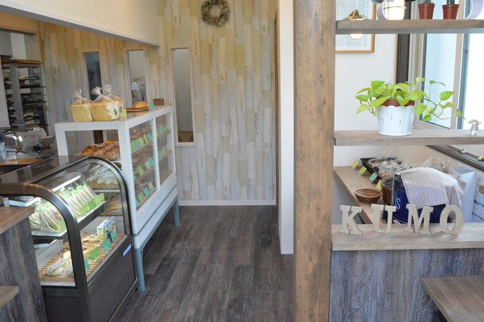 蔵王雲のベーカーリ-内装1