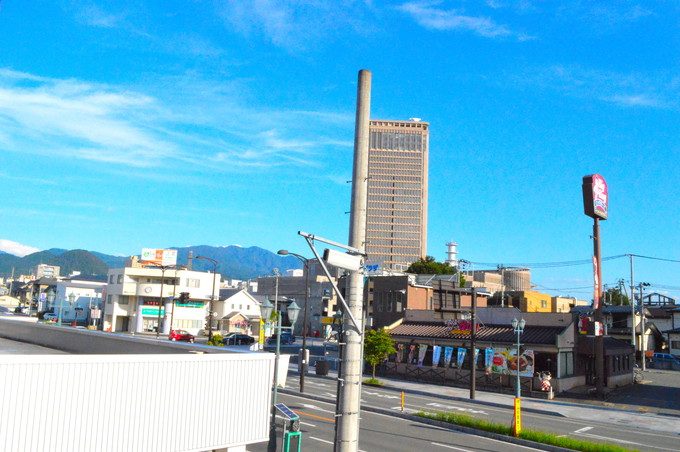 ジェラテリア-アガーレ-店内の様子3-2階飲食エリア7-窓からの景色2