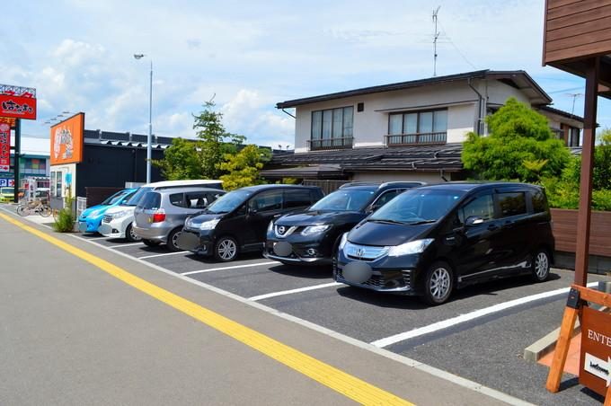 ふたばカフェ_駐車場