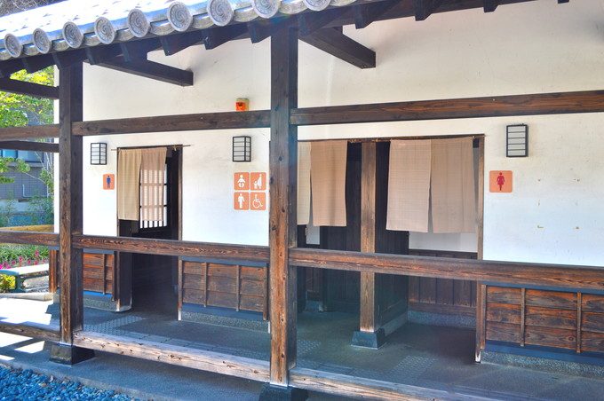 東根の大ケヤキ-大ケヤキ案内所のトイレ