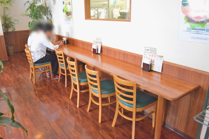 ハンズバーガー-店内の様子4