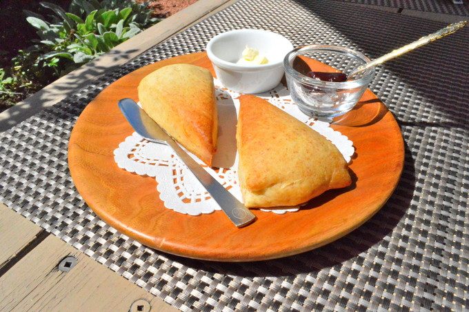 ミツバチガーデンカフェ-注文3-ミネラルスコーン