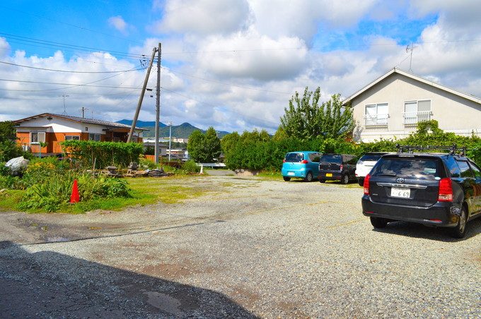 ミツバチガーデンカフェ-第2駐車場