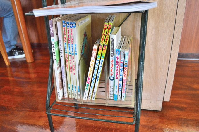 ハンズバーガー-子連れサービス-絵本