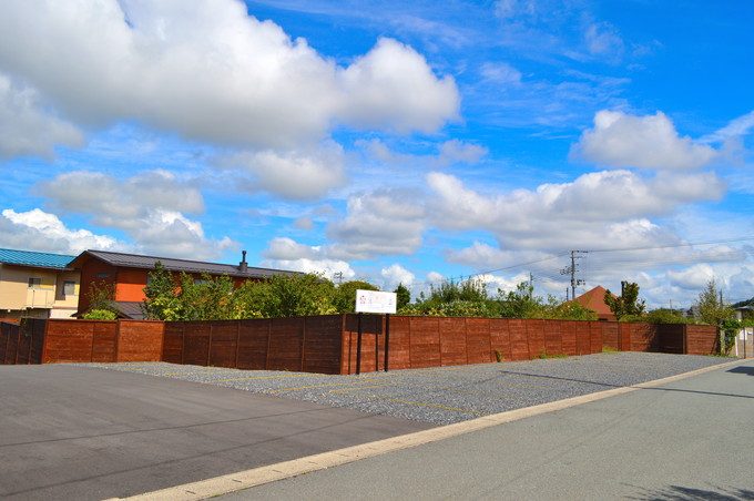 ミツバチガーデンカフェ-第1駐車場