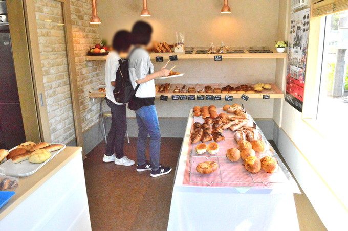 リンゴ苑のパン屋(ポム ド ジャルダン)-店内の様子1