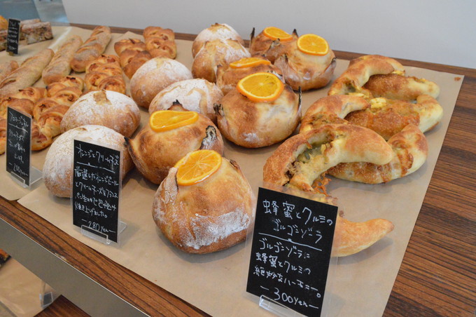 【食レポ】エスカルゴ ベーカリー（山形市みはらしの丘）｜イタリアンと洋菓子の人気店のパンを紹介