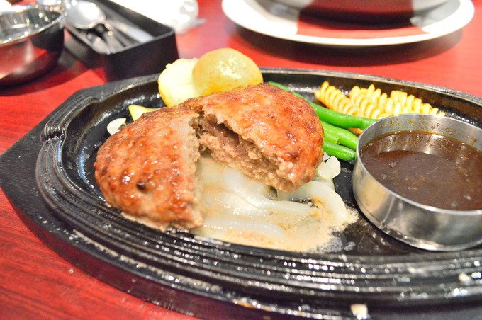 メヒコ-フラミンゴ館-注文-ハンバーグステーキ2