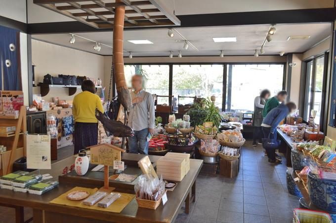 新左衛門の湯-お土産処伊勢屋-店内の様子2