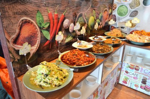 中華美食屋-ランチタイム限定食べ放題3