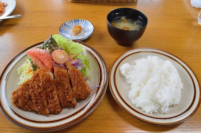 レストラン-デラシネ-注文-ロースカツセット1