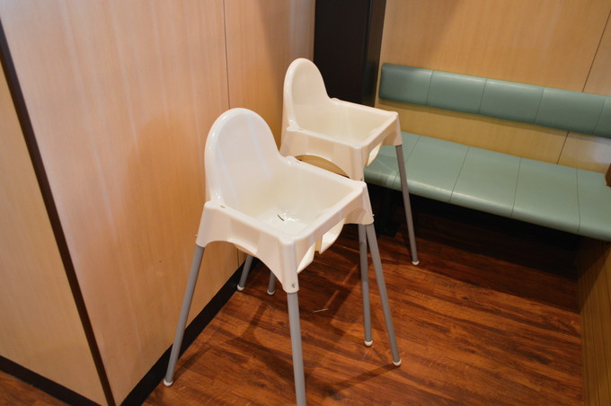 中華美食屋-子ども用イス