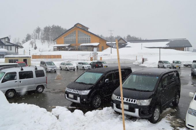 徳良湖スノーランド-駐車場