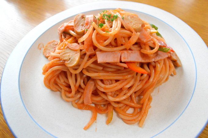 レストラン-デラシネ-注文-スパゲッティナポリタン