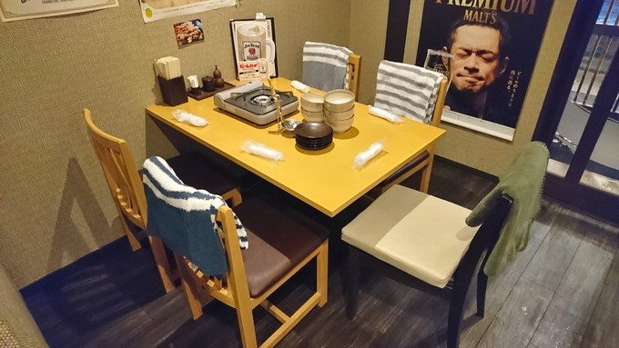 佐のちゃん-店内-テーブル席