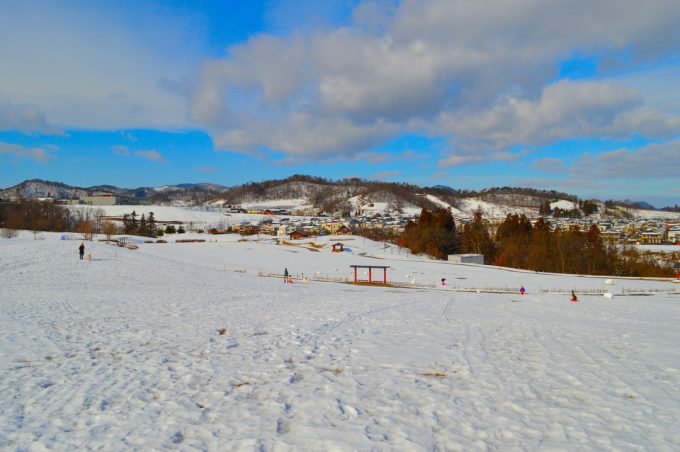 みはらしの丘はらっぱ館-そりすべり8