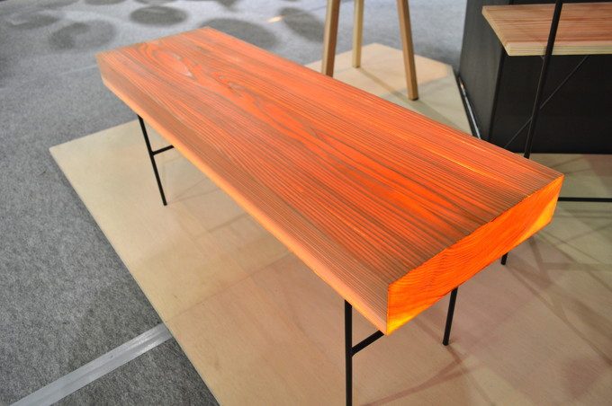 芸工大-卒展-プロダクトデザイン-光る木製家具