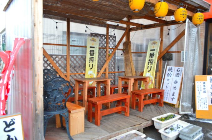 山形どんどん焼き-おやつ屋さん-テラス席