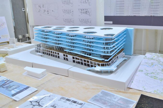 芸工大-卒展-デザイン工学実習棟-模型2