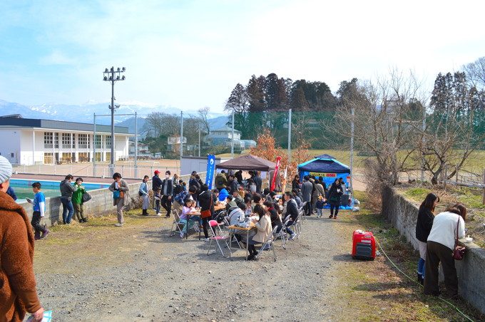 かみのやま桜フェス-マルシェ-飲食エリア1